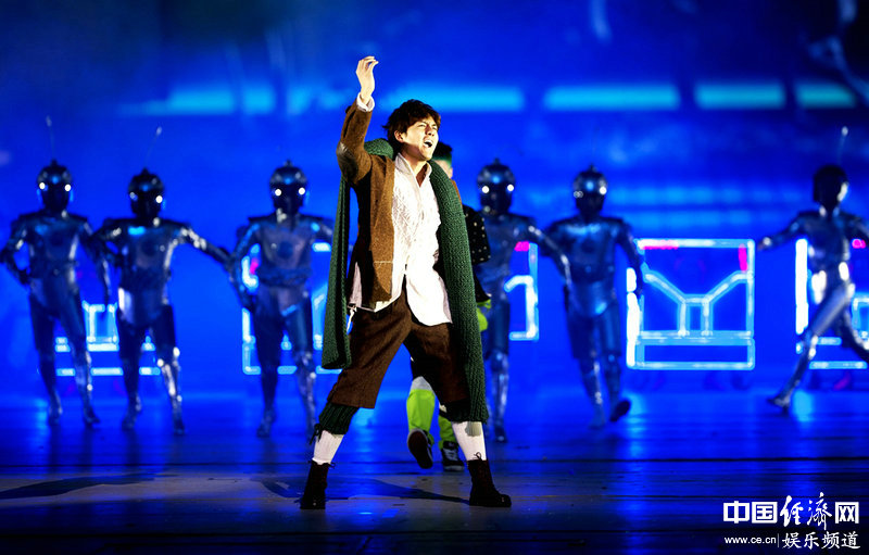 Première du spectacle « Bird&apos;s Nest Attract » à Beijing 10