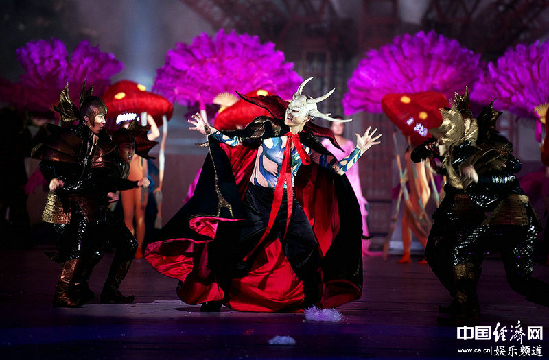 Première du spectacle « Bird&apos;s Nest Attract » à Beijing 11